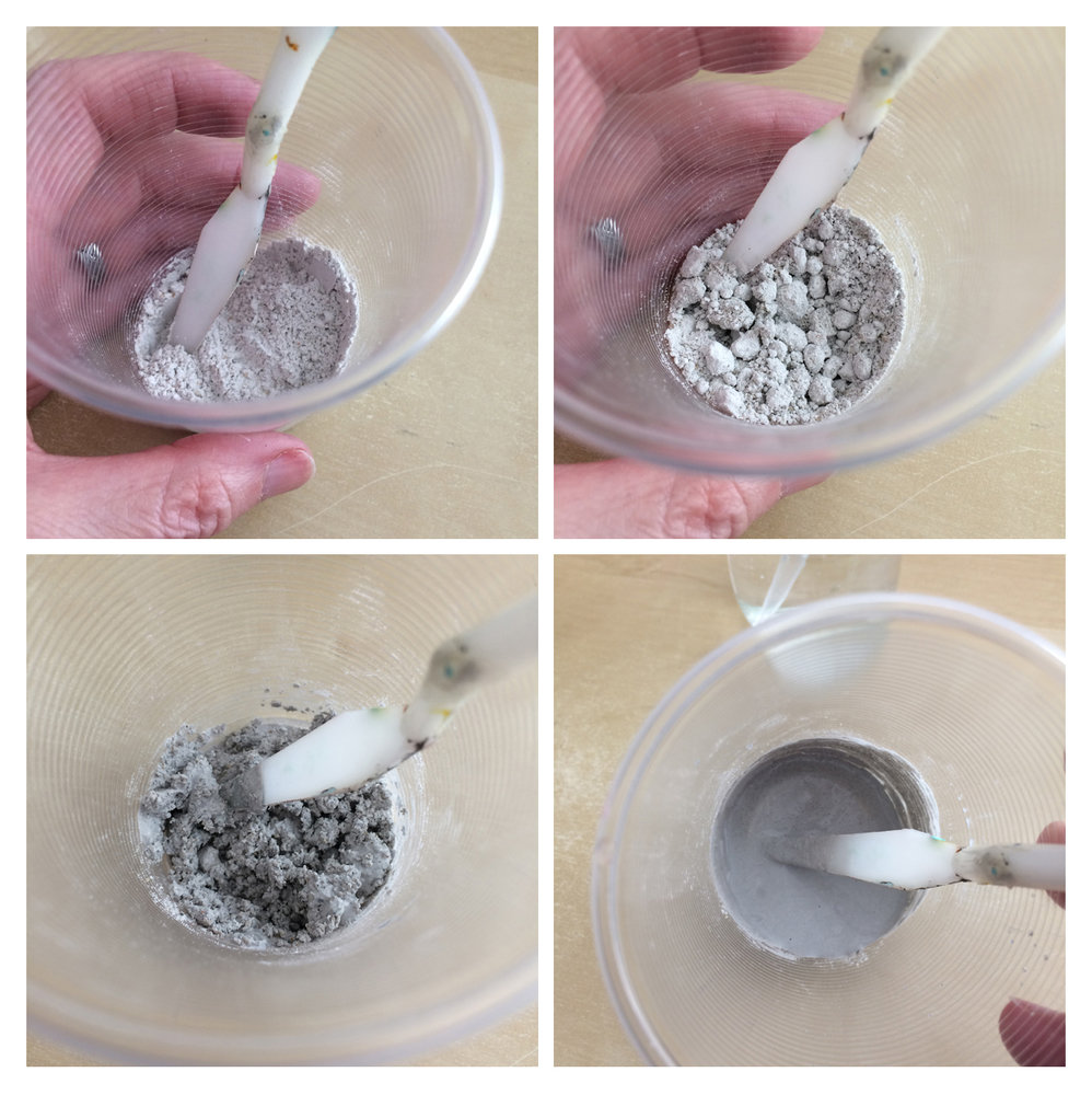 mix assemblage concrete with water